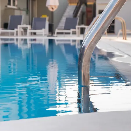 The Barn Hotel apartamentowy 3*